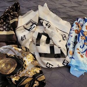 Elegant Women's Patterned Scarves Set